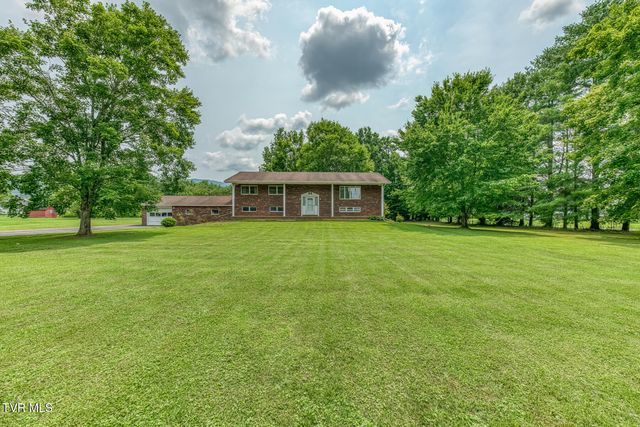 153 Adams Road, Mountain City, TN 37683