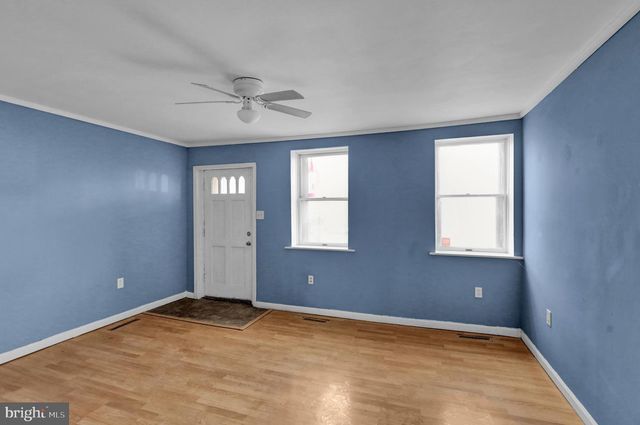 70 N CENTRE AVENUE, Leesport, PA 19533