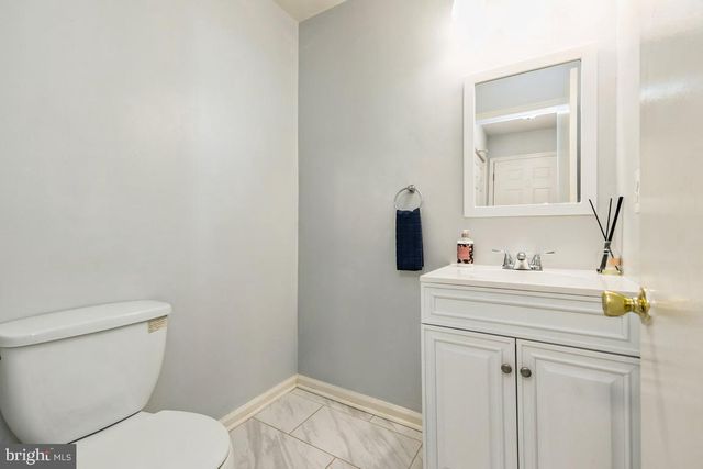 5565 PEPPERCORN DR, Burke, VA 22015