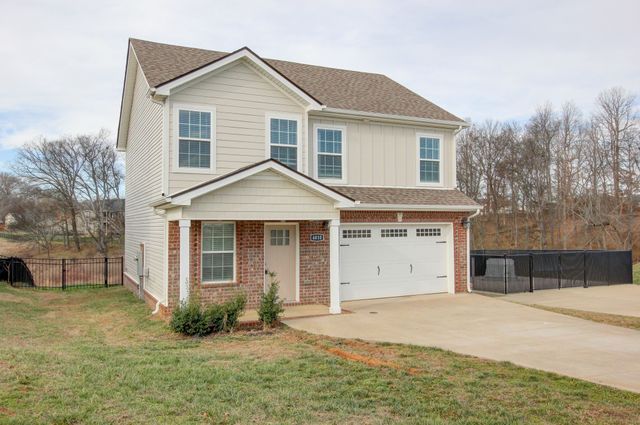 4010 Fort Sumter Dr, Clarksville, TN 37042