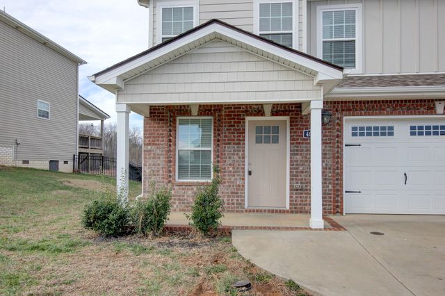 4010 Fort Sumter Dr, Clarksville, TN 37042