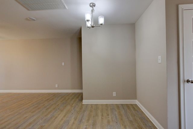 4010 Fort Sumter Dr, Clarksville, TN 37042