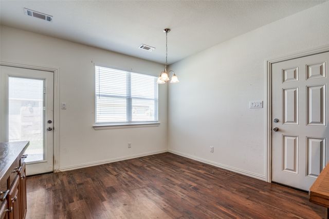 2412 Colquitt Road, Terrell, TX 75160