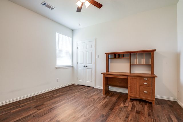 2412 Colquitt Road, Terrell, TX 75160