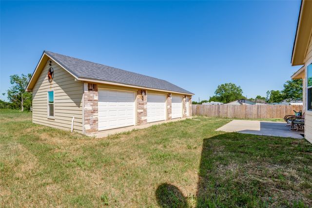 2412 Colquitt Road, Terrell, TX 75160