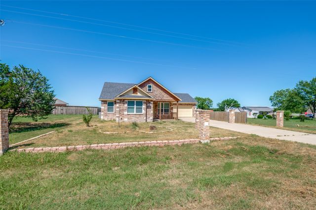 2412 Colquitt Road, Terrell, TX 75160