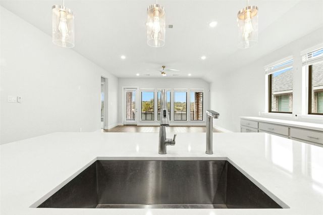 1121 Spring Gulch LN, Georgetown, TX 78628