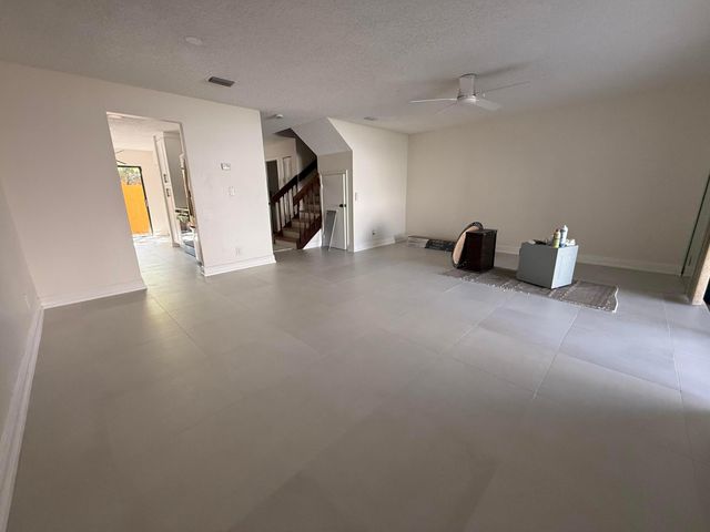 4538 NW 90th Avenue, Sunrise, FL 33351