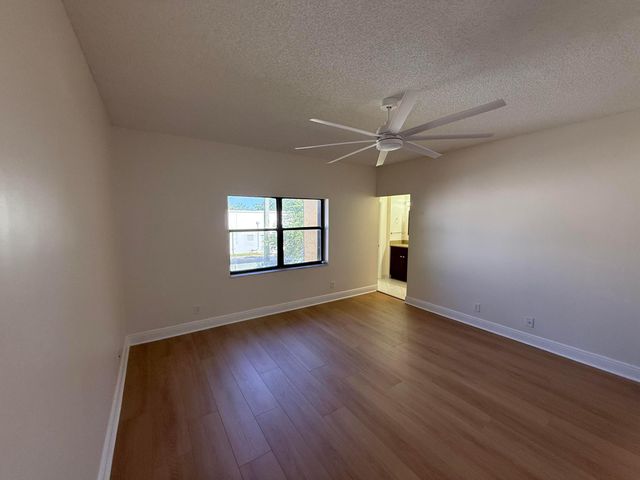 4538 NW 90th Avenue, Sunrise, FL 33351