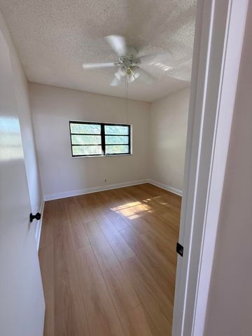 4538 NW 90th Avenue, Sunrise, FL 33351