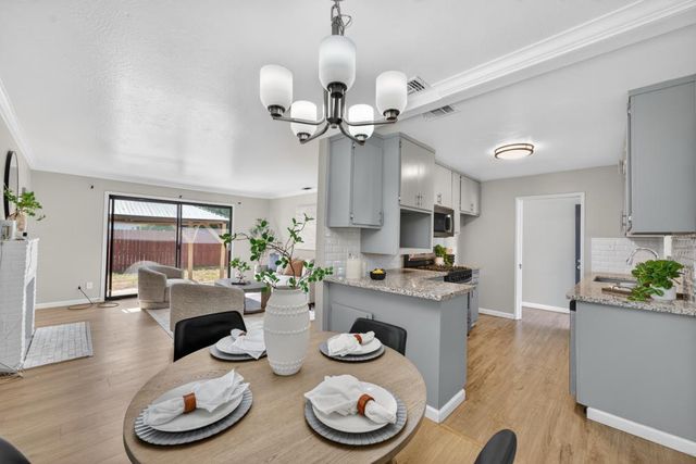 2708 Barbera Way, Rancho Cordova, CA 95670