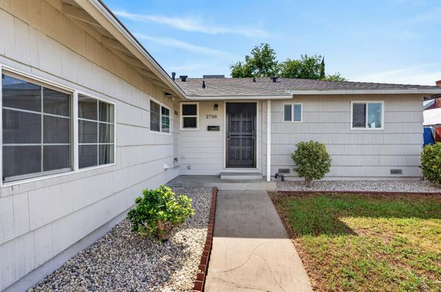 2708 Barbera Way, Rancho Cordova, CA 95670