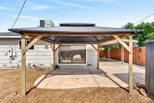 2708 Barbera Way, Rancho Cordova, CA 95670