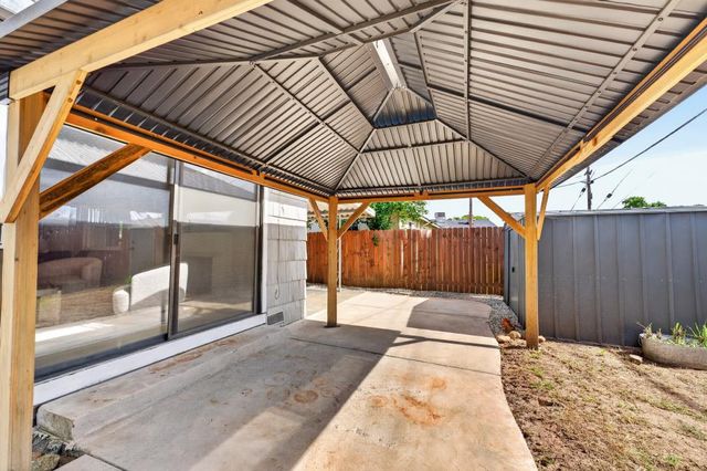 2708 Barbera Way, Rancho Cordova, CA 95670