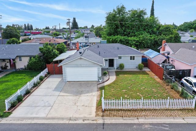 2708 Barbera Way, Rancho Cordova, CA 95670