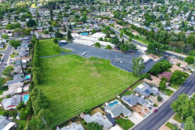 2708 Barbera Way, Rancho Cordova, CA 95670