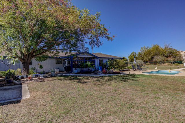 200 Harbor Cir CIR, Georgetown, TX 78633