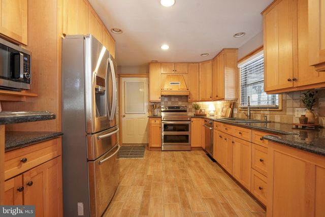 29 GREAT OAKS DR, Nesquehoning, PA 18240