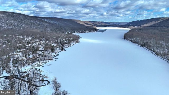 29 GREAT OAKS DR, Nesquehoning, PA 18240