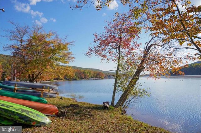 29 GREAT OAKS DR, Nesquehoning, PA 18240