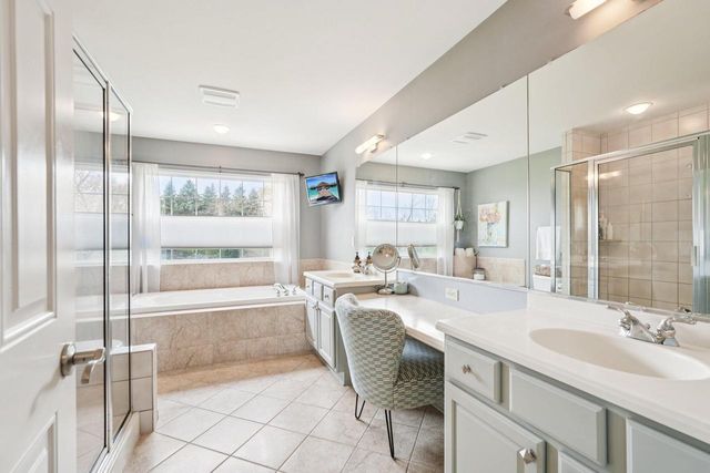 W244N5731 Falcon DRIVE, Sussex, WI 53089