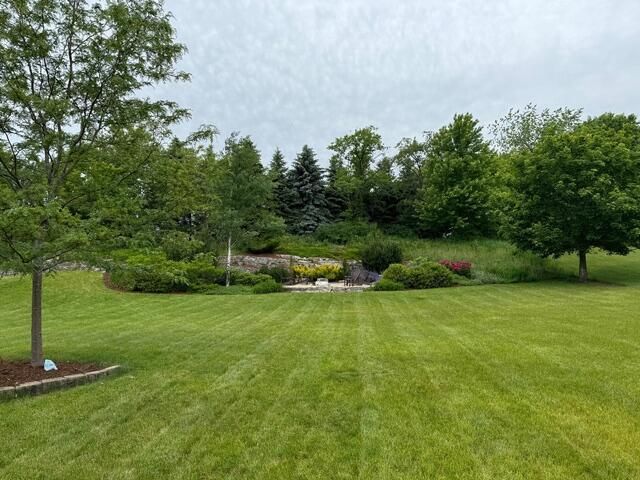W244N5731 Falcon DRIVE, Sussex, WI 53089