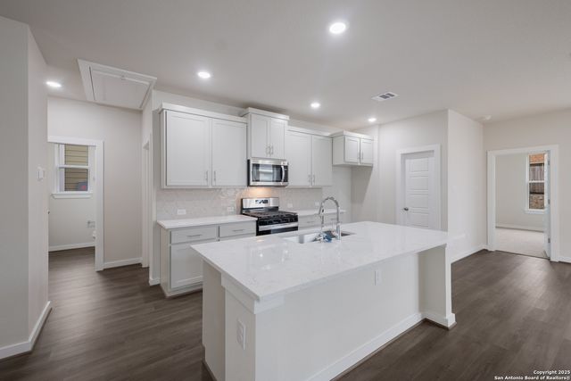 6022 Calgary Park, San Antonio, TX 78233