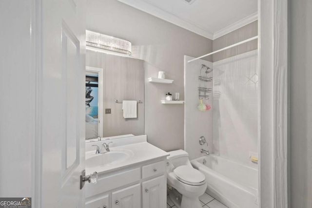 3610 Mansions Parkway, Berkeley Lake, GA 30096