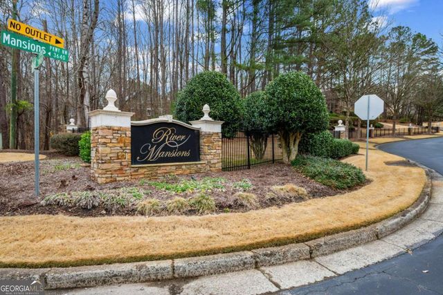 3610 Mansions Parkway, Berkeley Lake, GA 30096