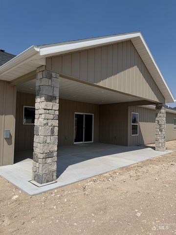 2511 E 3730 N, Twin Falls, ID 83301
