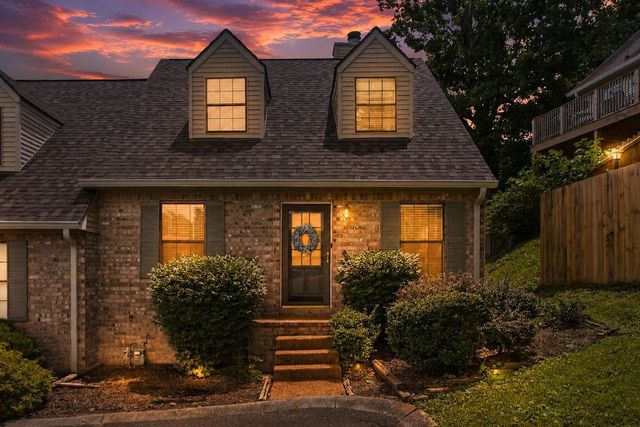 400 Deerpoint Cir Unit 400, Hendersonville, TN 37075