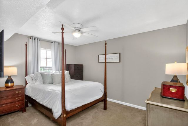 400 Deerpoint Cir Unit 400, Hendersonville, TN 37075