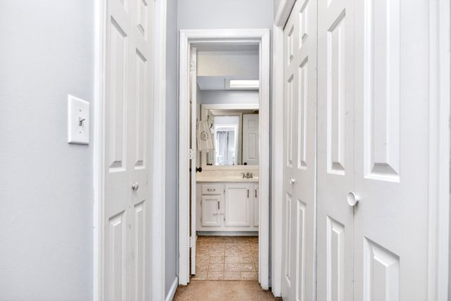 400 Deerpoint Cir Unit 400, Hendersonville, TN 37075