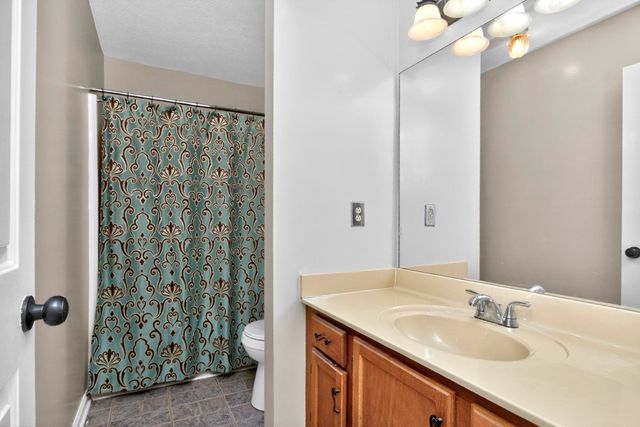 400 Deerpoint Cir Unit 400, Hendersonville, TN 37075