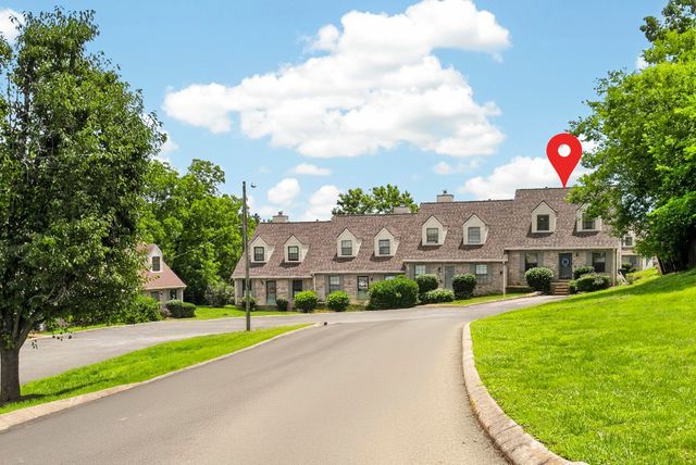 400 Deerpoint Cir Unit 400, Hendersonville, TN 37075