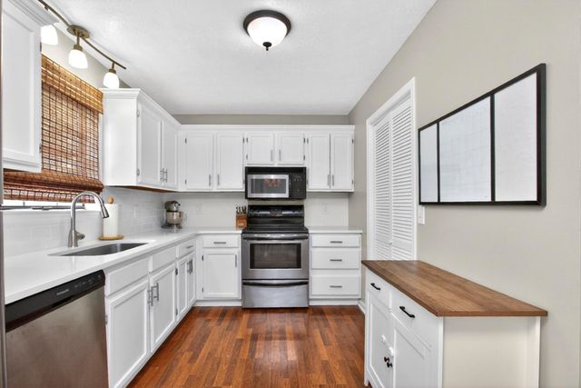 400 Deerpoint Cir Unit 400, Hendersonville, TN 37075