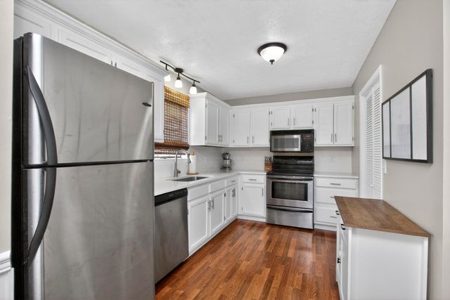 400 Deerpoint Cir Unit 400, Hendersonville, TN 37075