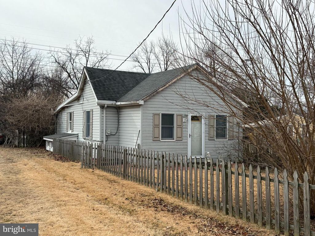 1019 SHORELAND DR, Glen Burnie, MD 21060