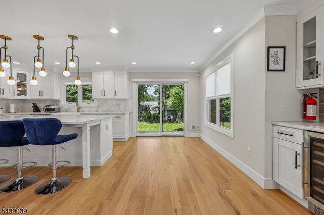 676 Ridgewood Rd, Oradell Boro, NJ 07649