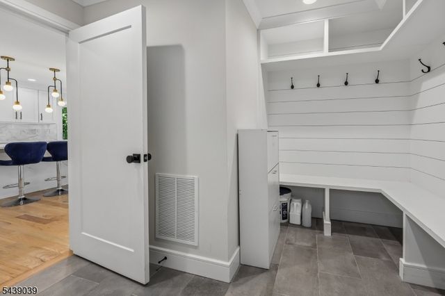 676 Ridgewood Rd, Oradell Boro, NJ 07649