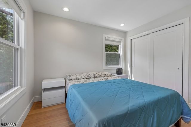 676 Ridgewood Rd, Oradell Boro, NJ 07649