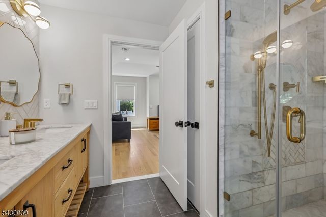 676 Ridgewood Rd, Oradell Boro, NJ 07649