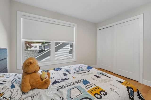 676 Ridgewood Rd, Oradell Boro, NJ 07649