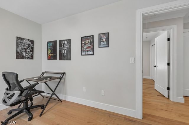 676 Ridgewood Rd, Oradell Boro, NJ 07649