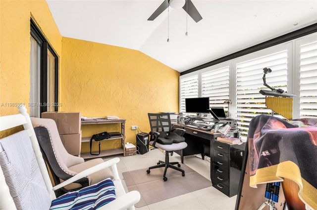 2640 W Gately Dr W 1102, West Palm Beach, FL 33415