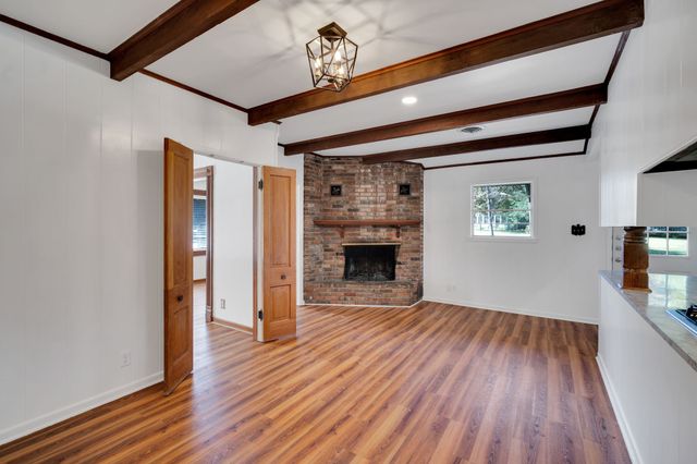 1122 W Main Street, Waxahachie, TX 75165