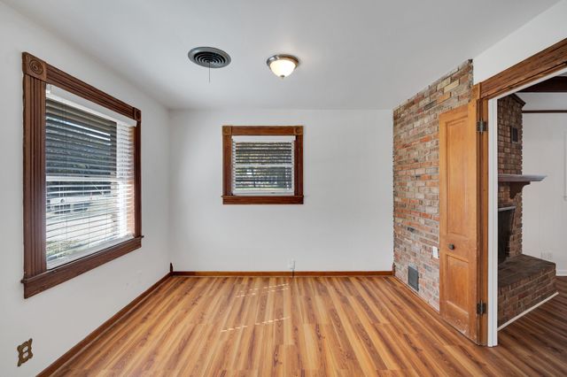 1122 W Main Street, Waxahachie, TX 75165