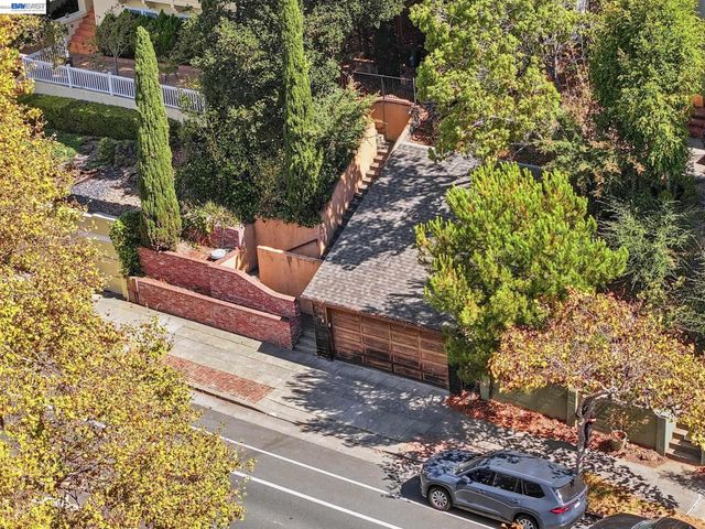 1520 Grand, Piedmont, CA 94611