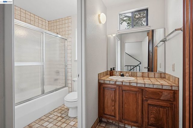 1520 Grand, Piedmont, CA 94611