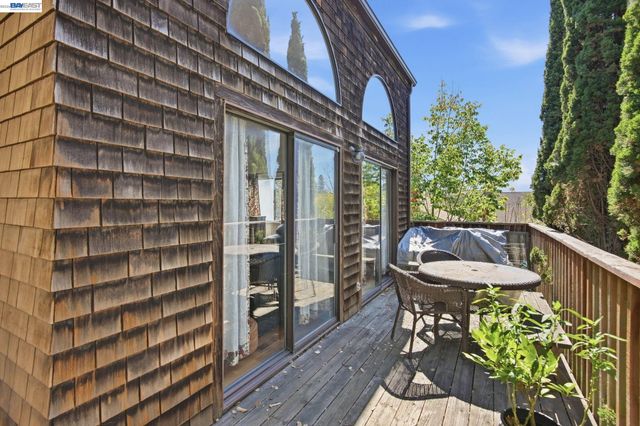 1520 Grand, Piedmont, CA 94611